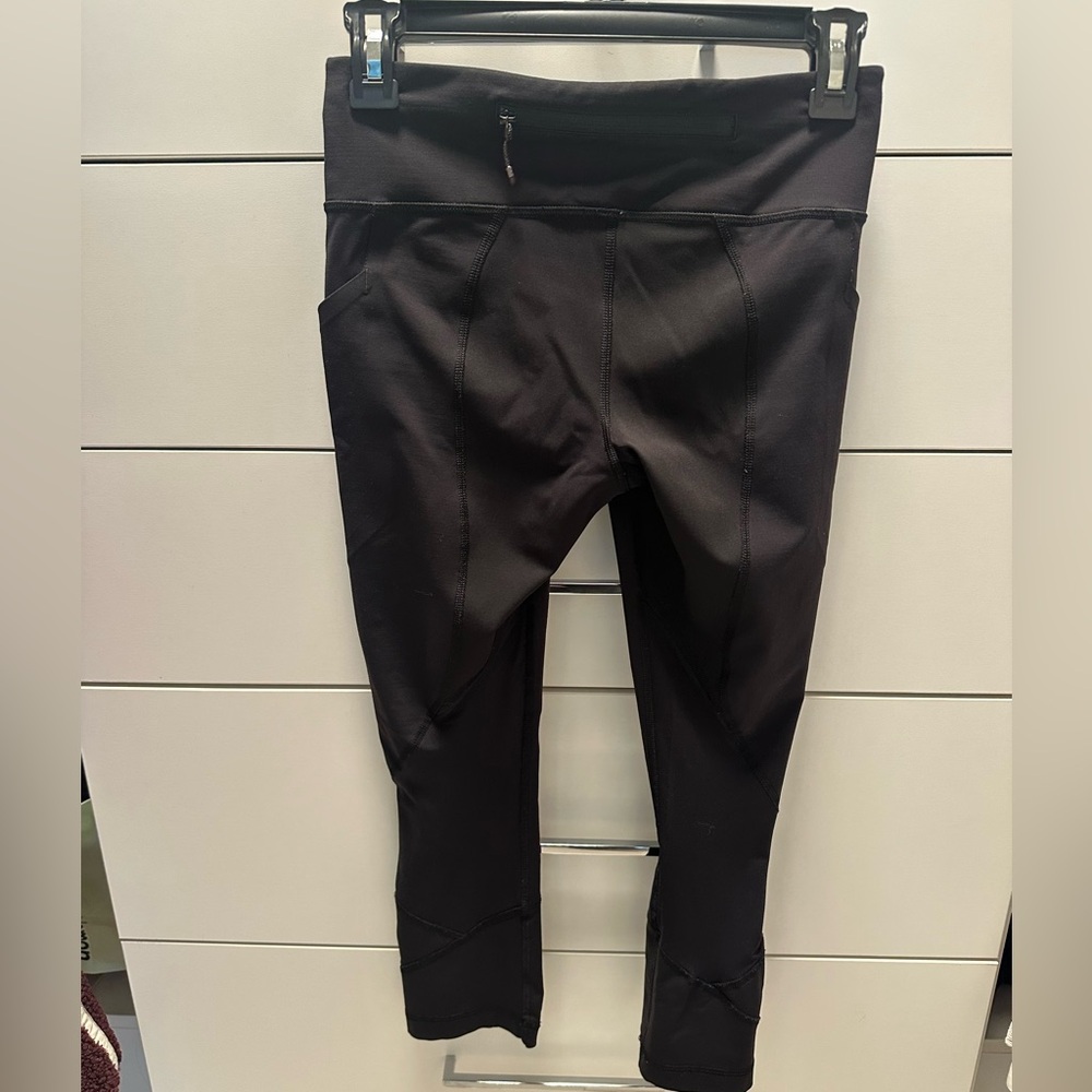lululemon athletica Black Cropped Leggings